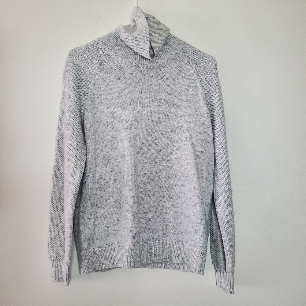 Womens Loft Knit Turtleneck Size Medium